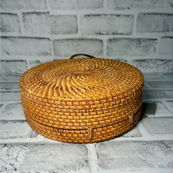 Round Rattan Woven ATA Bali Bag Tan Crossbody Straw Bag NWT - Picture 8 of 11